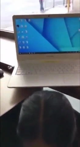 Çinli kız verir oral seks