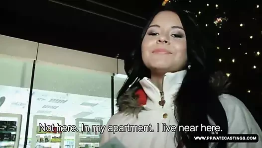 Büyük göğüslü Çek mia manarote para için sikişiyor