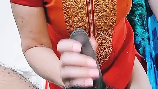 Açgözlü sürtük evli kadın büyük zenci yarağı bağımlısı.