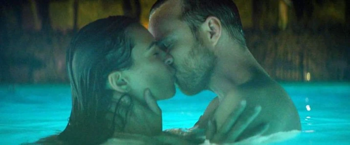 Emily ratajkowski çıplak sahne on scandalplanet.com