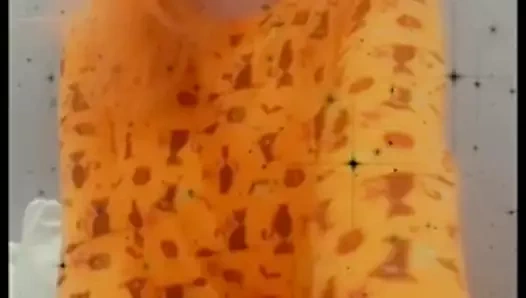 Babama güzel pembe prenses parçalarımı gösteriyorum