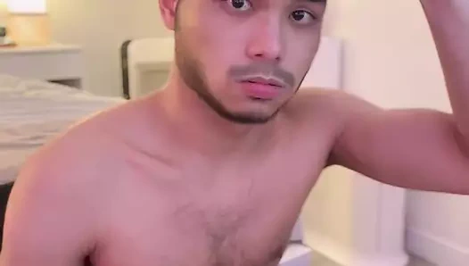 Aletinizi Okşarken Bilgisayarı Kullanmak Zor