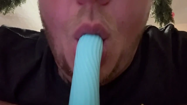 Yavaş çekimde emiyor - dildo
