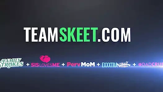 Üvey anne oğlunu ilk kez sikiyor - bakış açısı