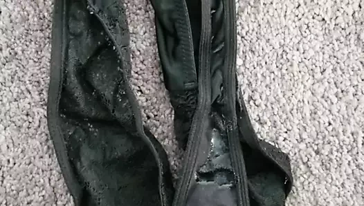 Orta yaşlı seksi kadın külot