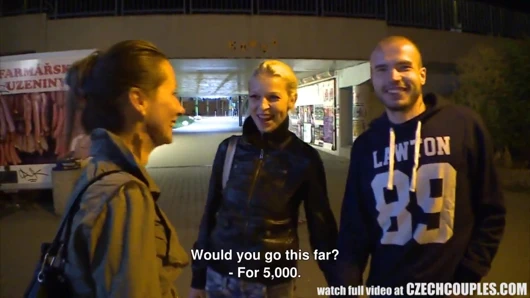 Güzel Çek çifti gf değişimi için para alır