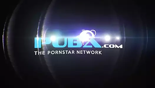 Johnny, yıllarca ateş etmedikten sonra günah işler ve priya