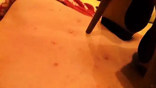 Topuklu ayakkabılarla fetiş