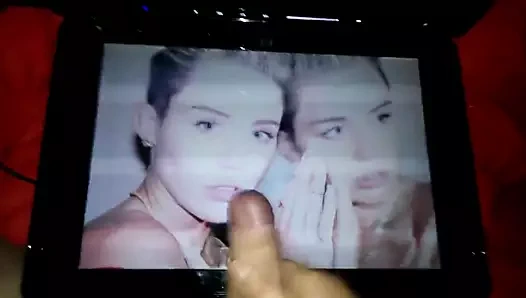 miley cyrus'a saygı duruşu