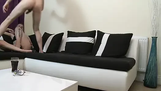 MMelody ve Cheffie kasık roketiyle oynuyor