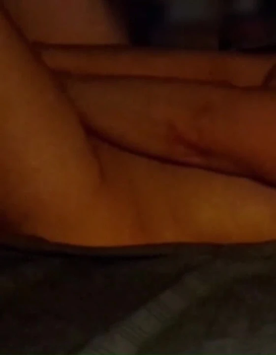 Solo macera 15 kadın mastürbasyon yapıyor (210822c)