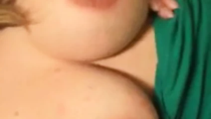 karısı oyun w ona göğüsleri