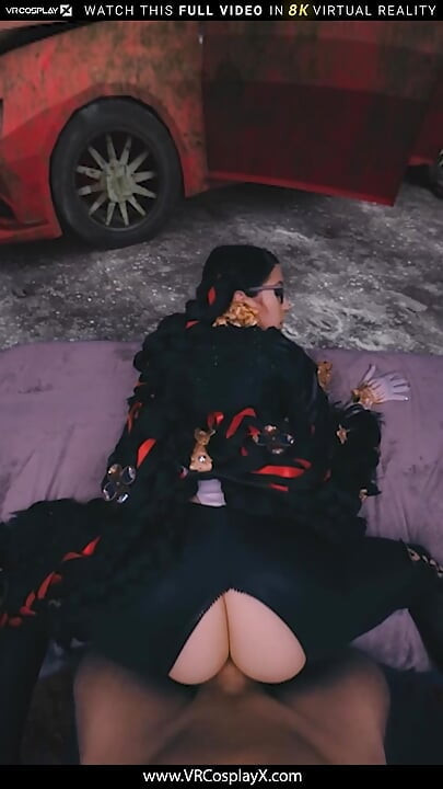 Vrcosplayx Bayonetta olarak Alex Coal ile yaramazlık yapma zamanı
