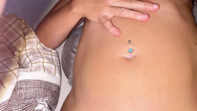 Мастурбация массажной палочкой