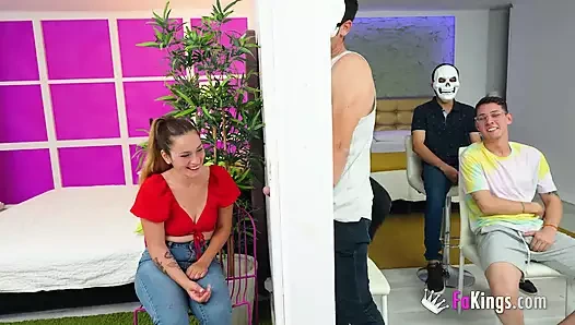 ATEŞLI RANDEVU! Amatör Arjantinli ammy kızıl saçlı iyi bir sikiş için çaresiz