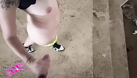 Koçum ilerlememi görmeyi seviyor ve bunu ona gösteriyorum