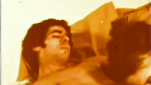 Vahşi edepsiz bir kaltak için dev bir büyük yarak