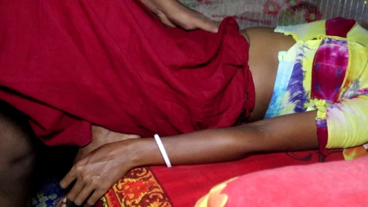 Bengoli yenge eski erkek arkadaşıyla yeni seks ve tam romantizm