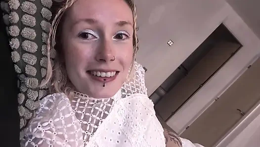 Gelinler düğün gecesi aşağılama minik penis, bekaret ve fantezisi