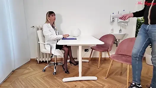 İş doktorunun bakire eşesinde