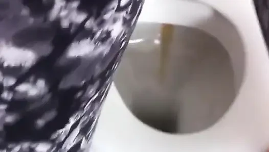 İşe!! Islak amcığımı görmek ister misin?