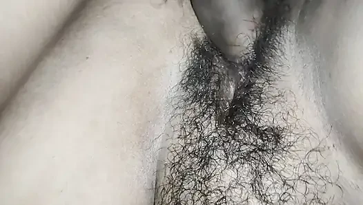 Baldızımı ilk kez Hintli seks videosuyla siktim