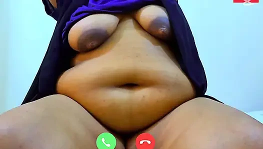 Beni arayabilir ve görüntülü görüşmeyle daha azdırabilir misin? Müslüman ateşli bekar kız erkek arkadaşıma ihtiyacım var