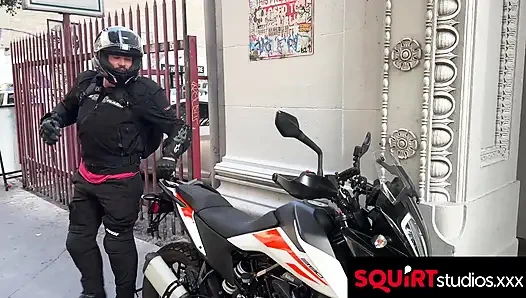 Cliff Jensen Phoenix Leo'ya ham bir şekilde vurduruyor