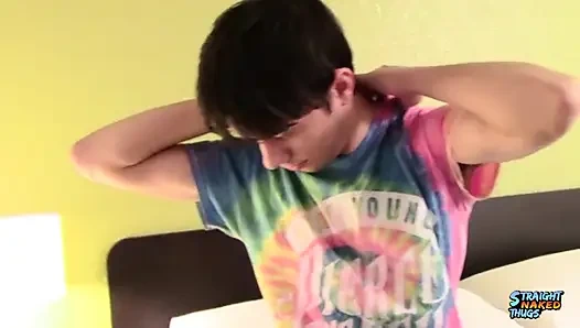 Straightnakedthugs: pürüzsüz ve tonlu Chad Turner yoğun bir yarakla alay etmek için hazır