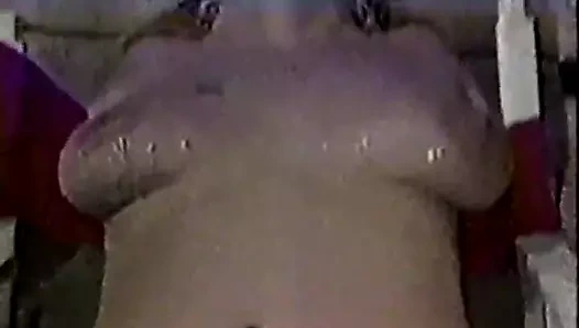 Bağbozumu boşalmak üzerinde memeler kısa comp