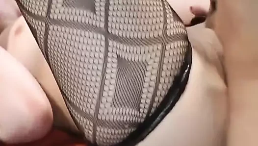 Alman üvey anne çifte penetrasyonlu üçlü seks yapıyor