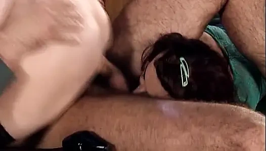 Mükemmel Alman kaltaklar anal grup sekste büyük yarakları paylaşıyor