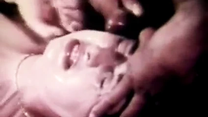 PSYCHO-BITCH INTERRACIAL 3 WAY