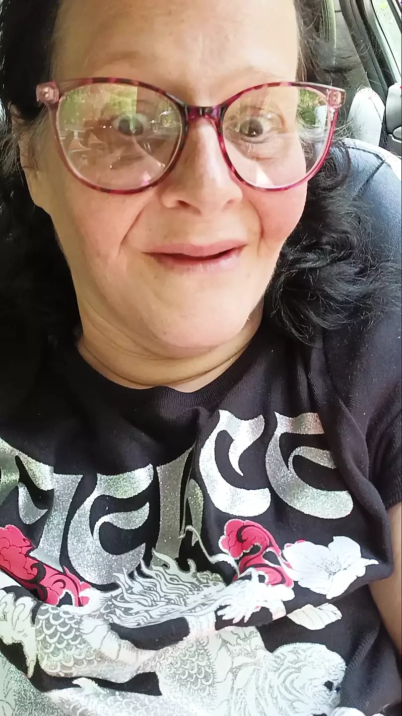 Eating That Pussy in the Car Shexsquirts so Hard That Horn Beeps N Cumm Seaps