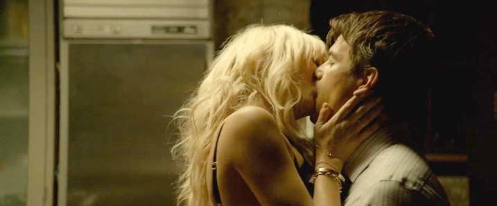 Malin akerman scandalplanet.com'da 'suistimal' içinde çıplak