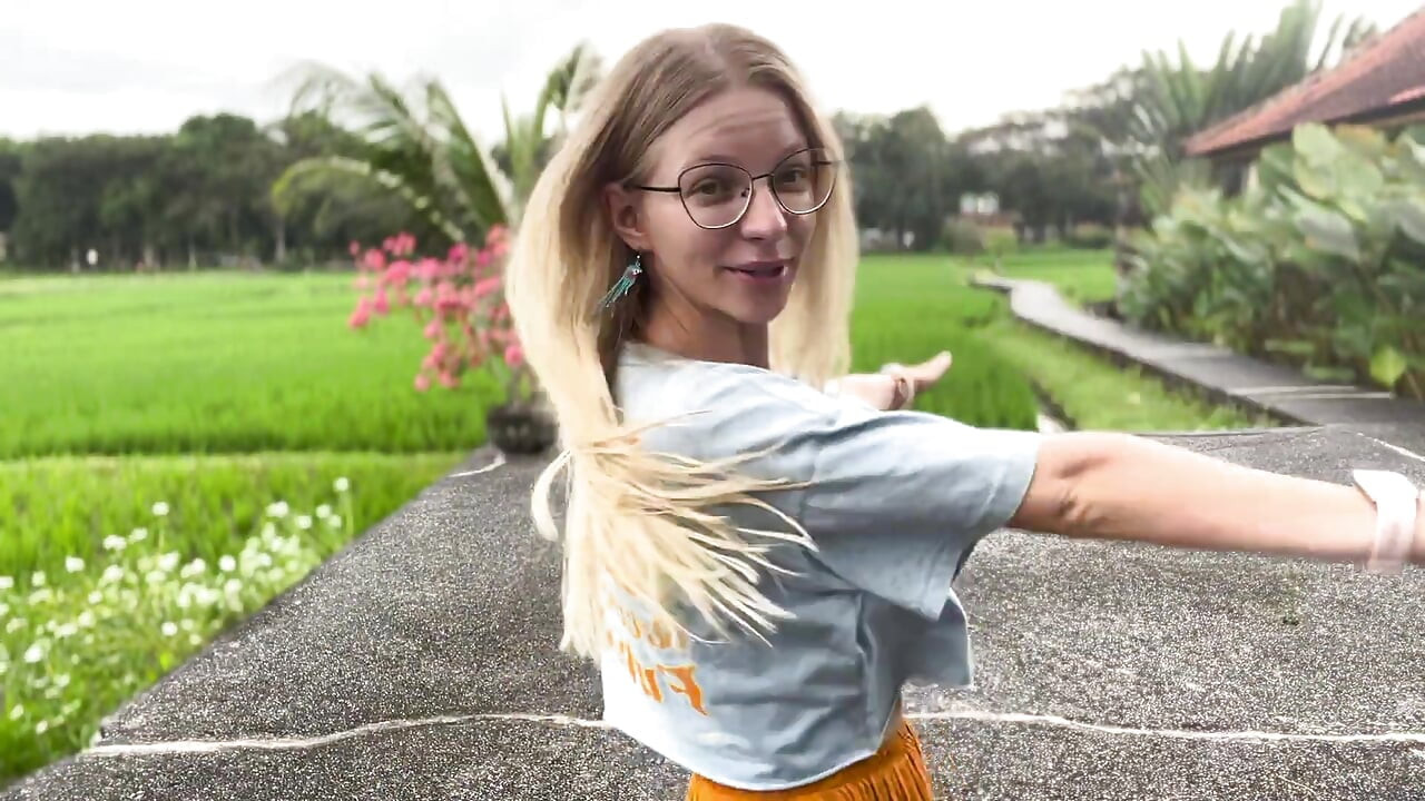 How an AI girlfriend can help you (or break you)