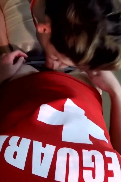 Prezervatifsiz cankurtaran twinks