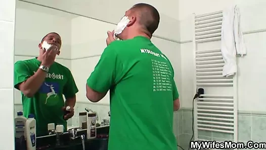 Büyük göğüsler ile seks aldatma, kız arkadaşının annesi