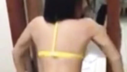 Gerçekten seksi göt twerk yapıyor