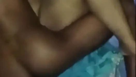 Bangladeşli evli kadın seks yapıyor