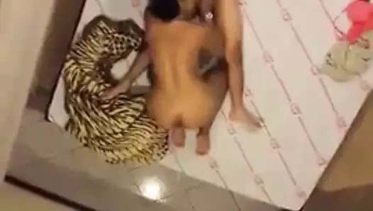 Novinha Caiu de Boca no Pau