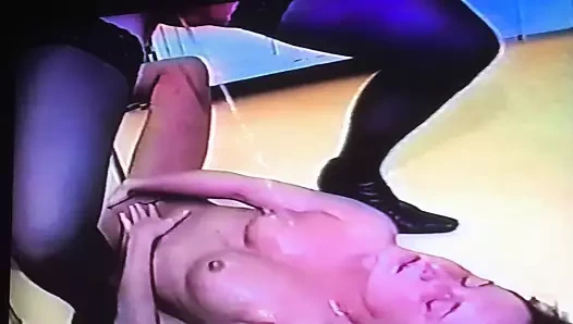 Oyuncağımı seviyorum