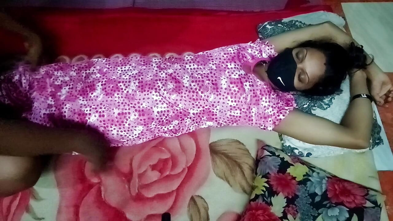 Gece Yarısı Gerçek Kayınbiraderi Ev Yapımı Seksin Tadını Çıkarıyor