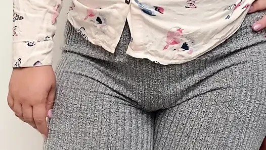 My Stepmom Milf Cleaning And Bouncing Her Beautiful Ass In Yoga Pants