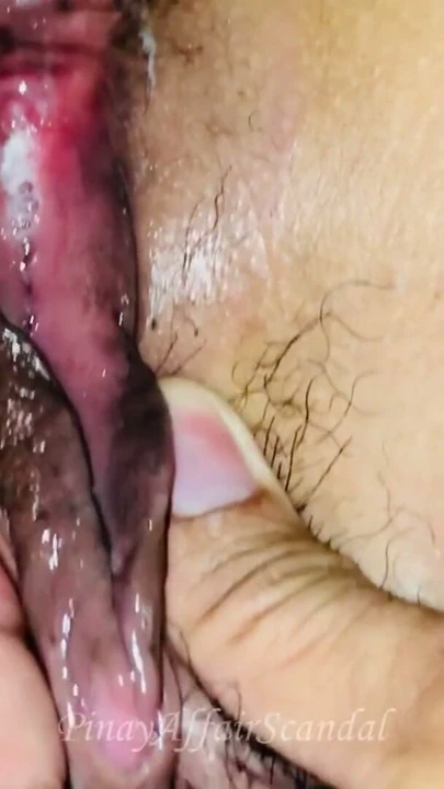 Pinay Karının Pembe Amı ve Büyük Göğüsleri Yakından Derin Sikiliyor | Bölüm 1