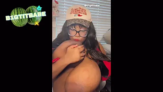 Büyük meme derlemesi (b1gtitbabe)