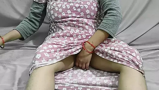 Babam yokken geceleri üvey annemi siktim, kulaklık kullan