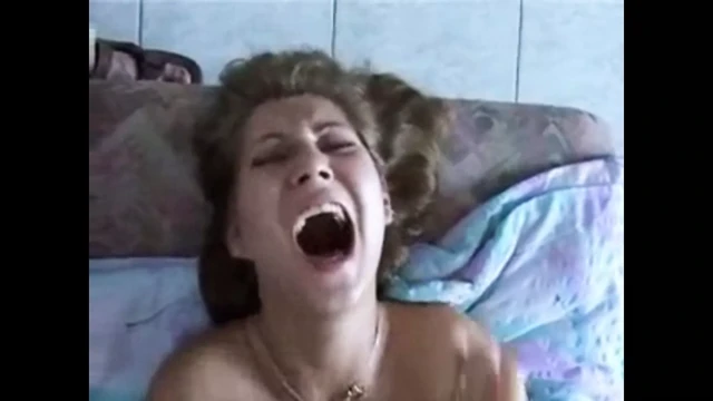 Sert ve ağrılı amatör anal