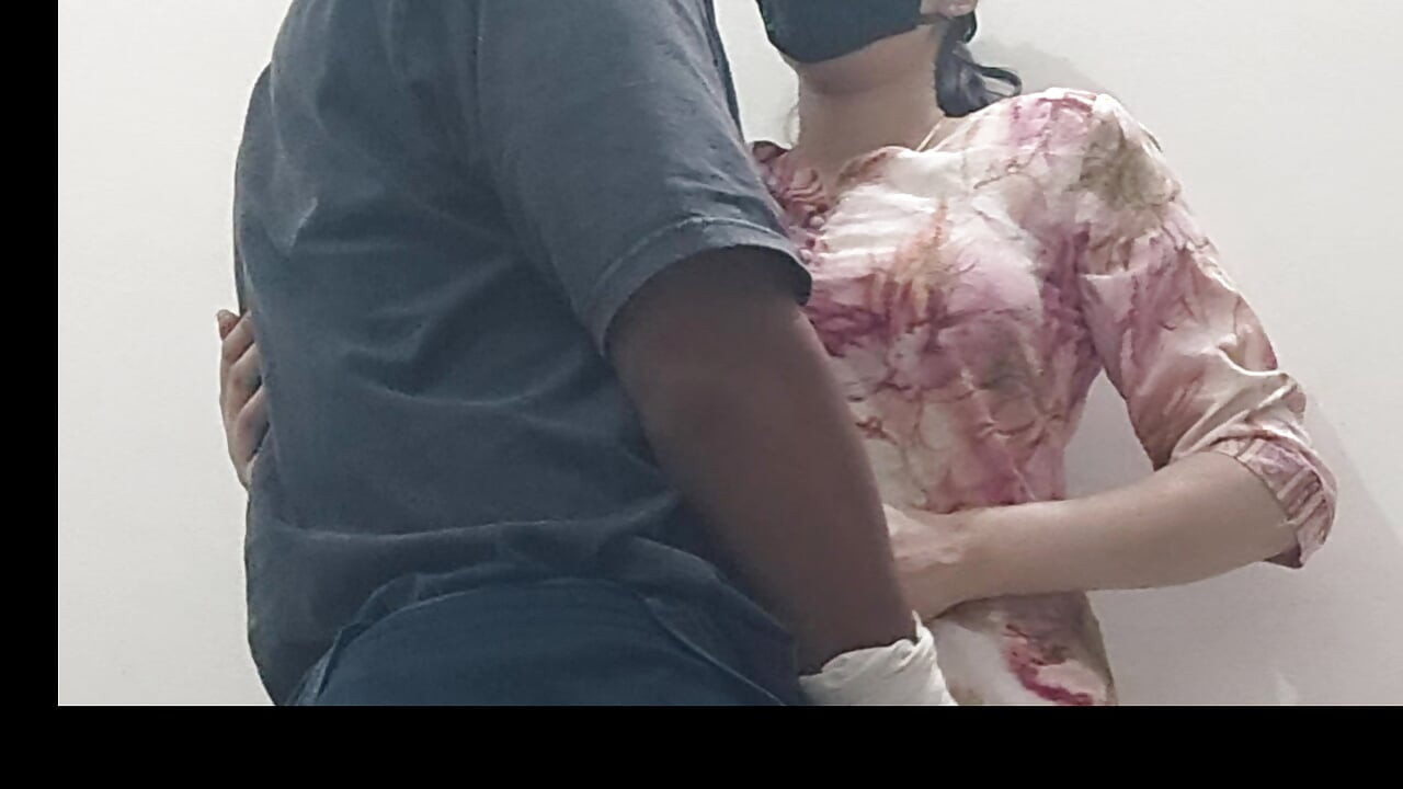 Pdos ki bhabhi ayi akele dever se milne