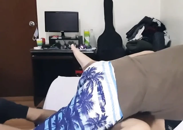 Güzel kız arkadaşım ile odamızda sert sikiş randevusu.